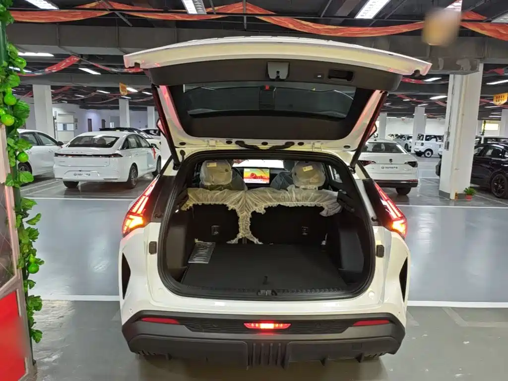 Geely Boyue — миниатюра 19
