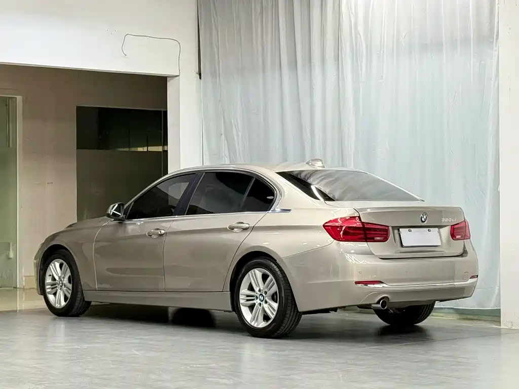 BMW 3 Series — миниатюра 6