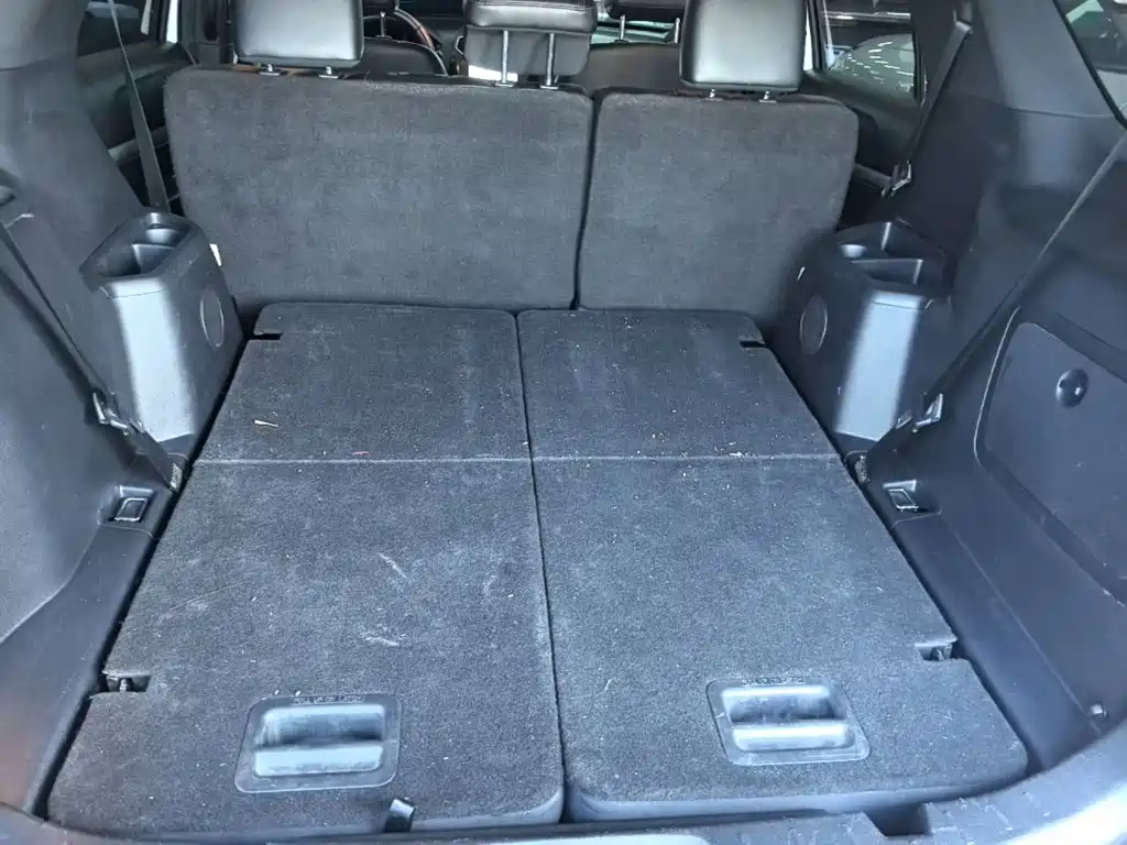 Ford Explorer (Import) — миниатюра 19