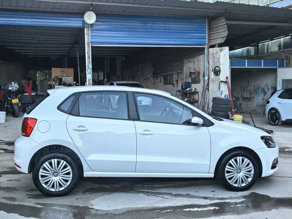 Volkswagen Polo — миниатюра 12