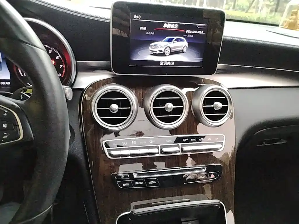 Mercedes-Benz GLC — миниатюра 13