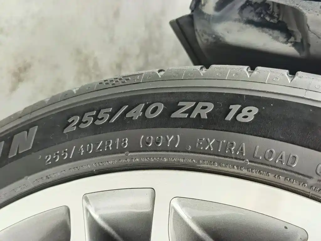 Mercedes-Benz E-Class — миниатюра 24