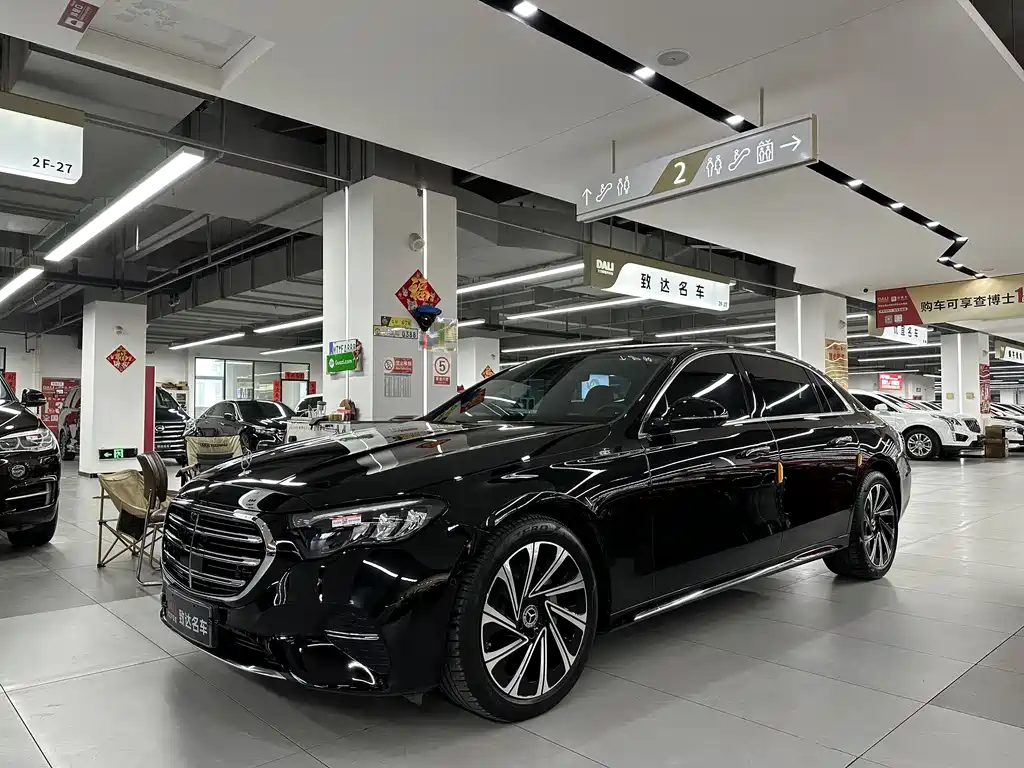 Mercedes-Benz E-Class 2024