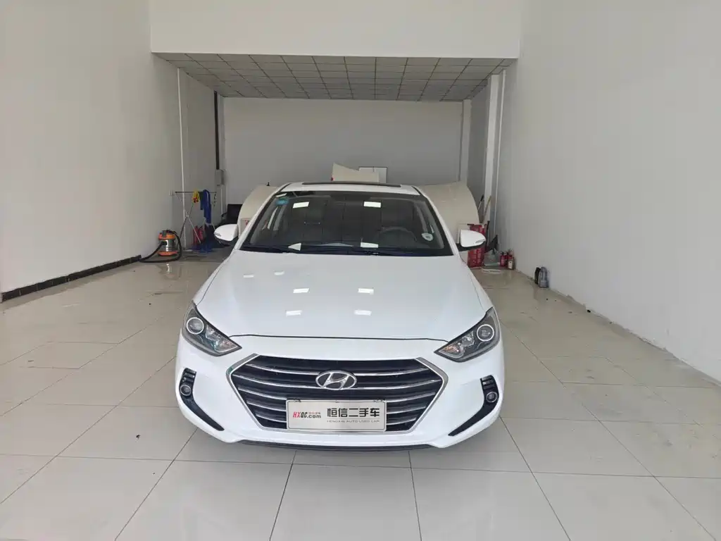 Hyundai Elantra — миниатюра 2