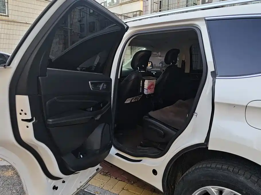Ford Edge — миниатюра 11