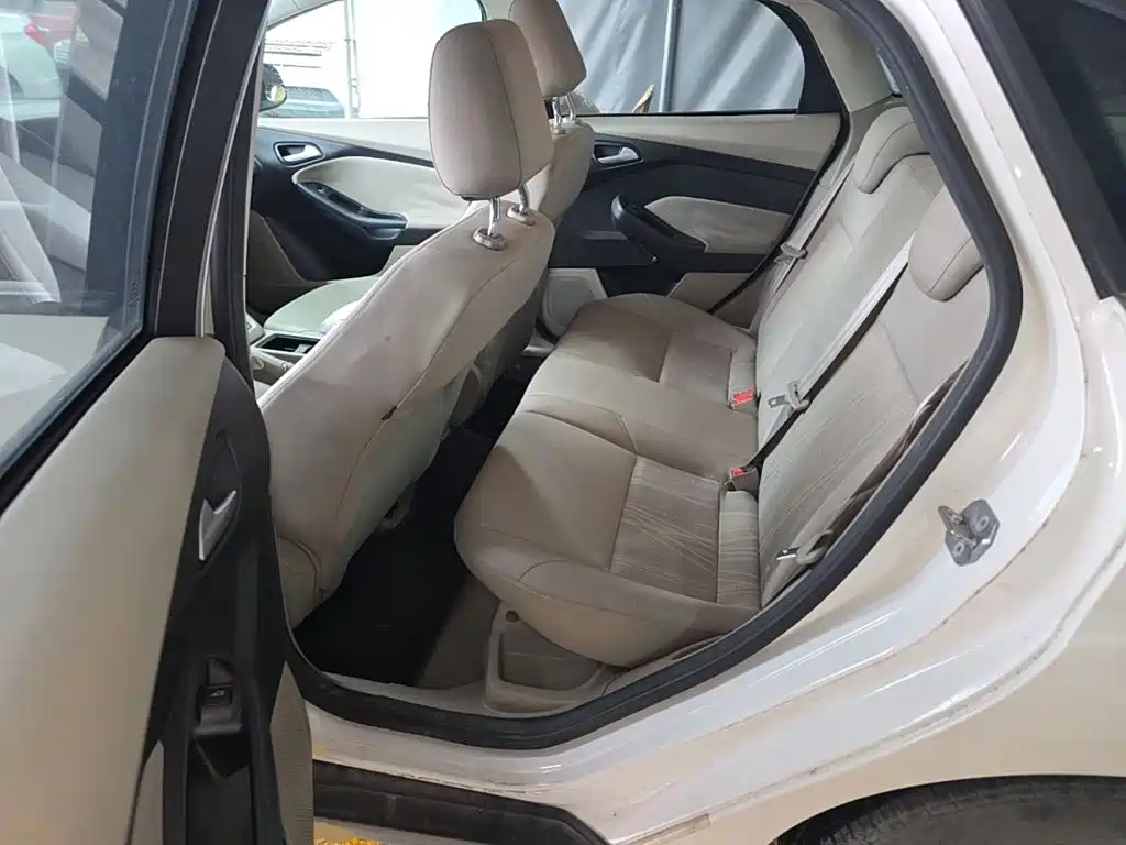 Ford Focus — миниатюра 22