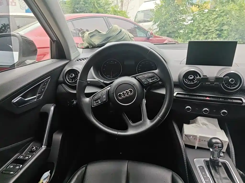 Audi Q2L — миниатюра 3