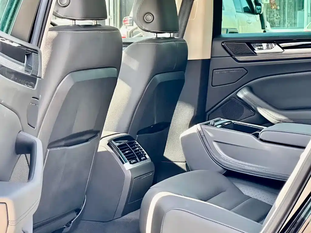Volkswagen Phideon 2019 380TSI VI
