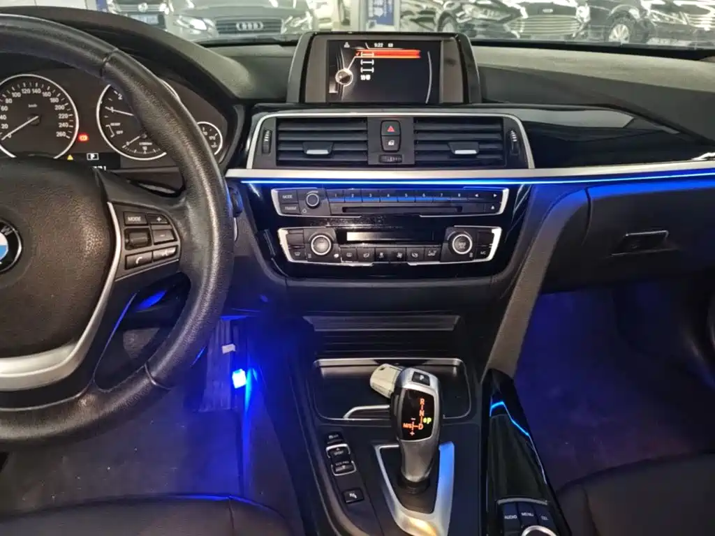 BMW 3 Series — миниатюра 13
