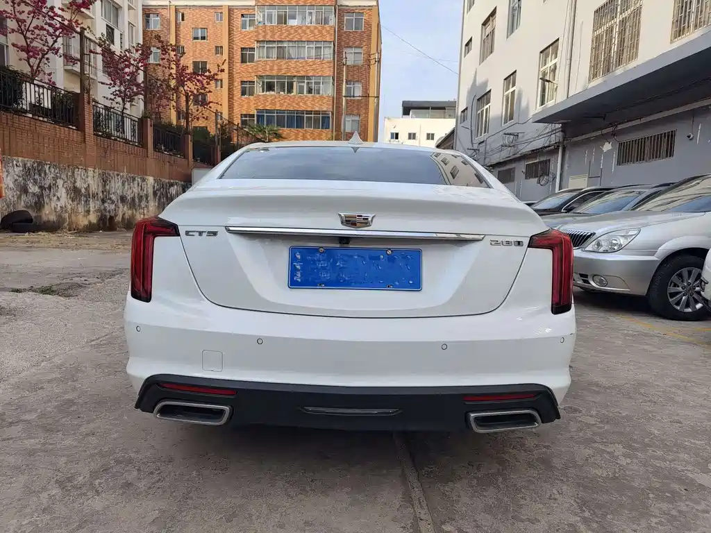 CADILLAC CT5