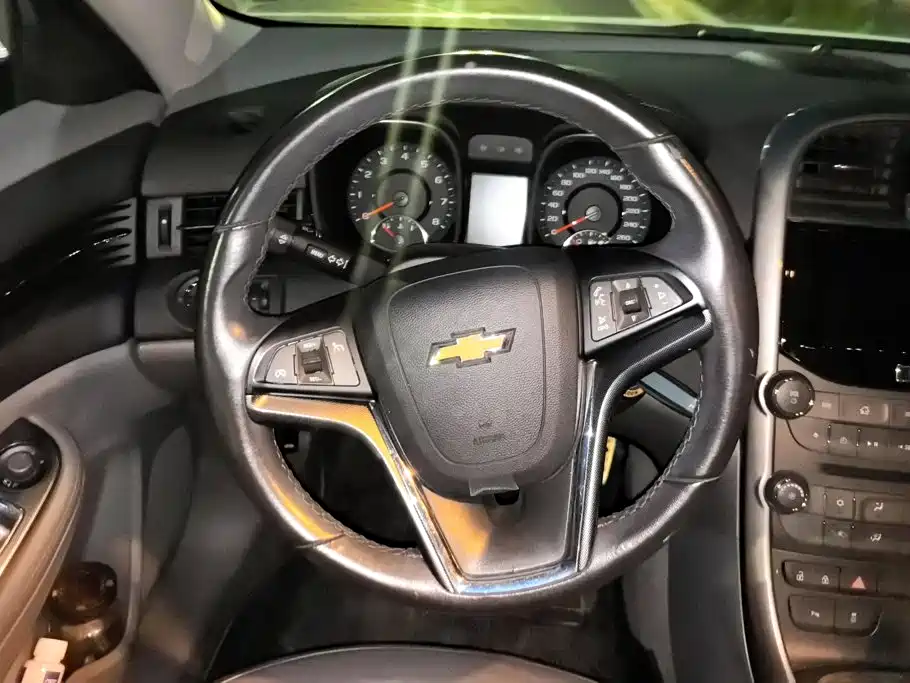 Chevrolet Malibu — миниатюра 15