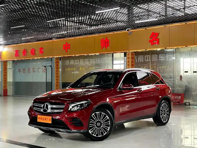 MERCEDES-BENZ GLC