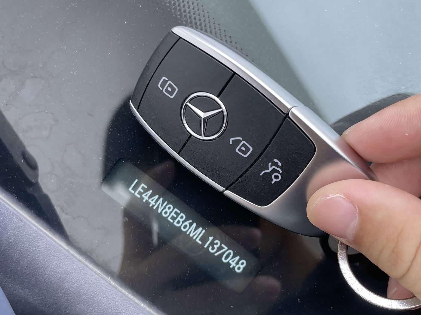 Mercedes-Benz GLA 1.3 л 2021 г. Белый, пробег 29000 км