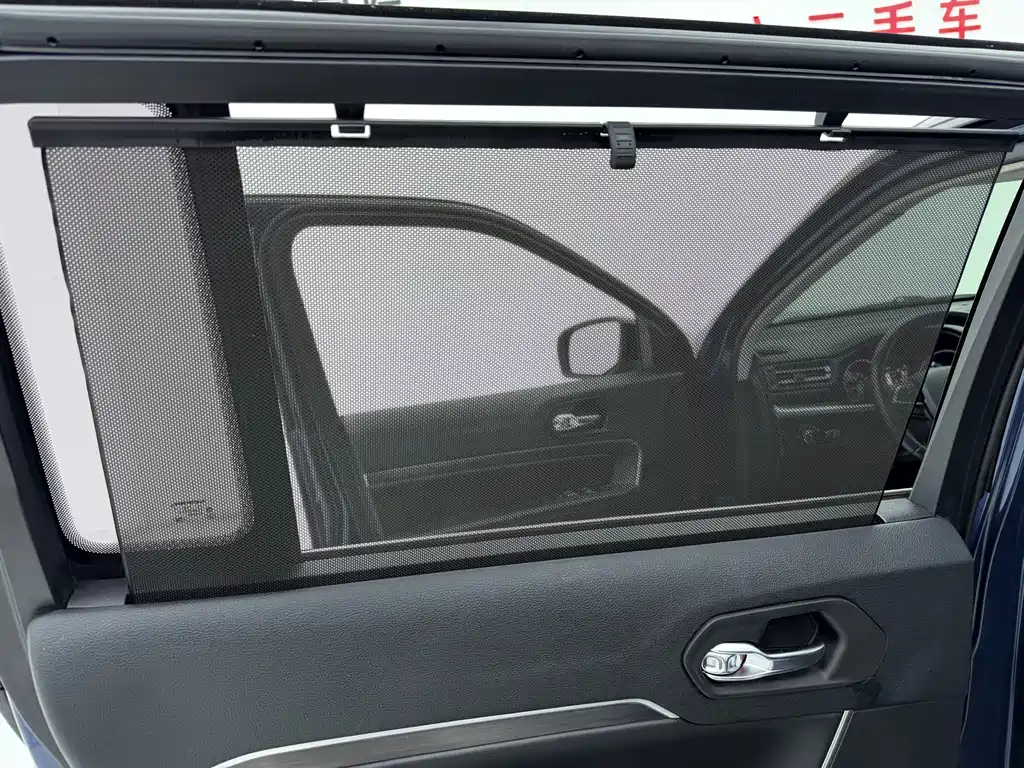 JEEP GRAND COMMANDER