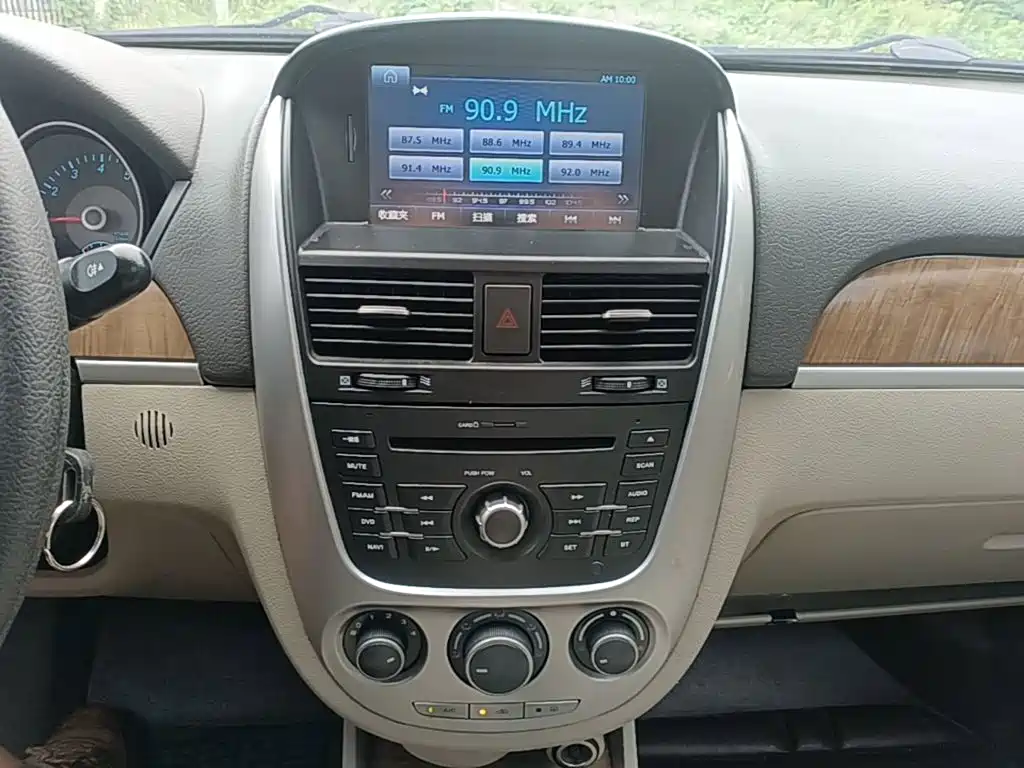 Buick Excelle — миниатюра 13