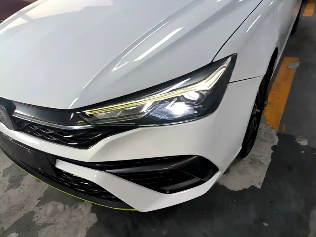 Roewe i5 — миниатюра 24