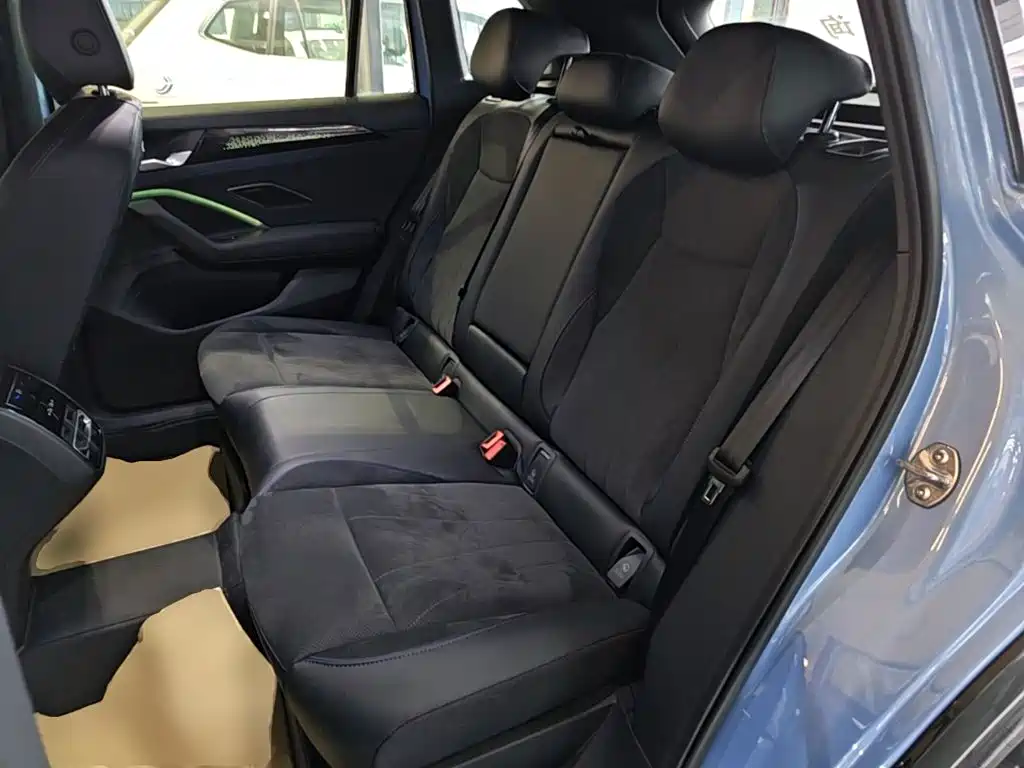 Volkswagen Tiguan L — миниатюра 17