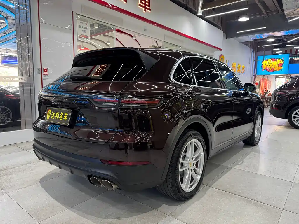 PORSCHE CAYENNE