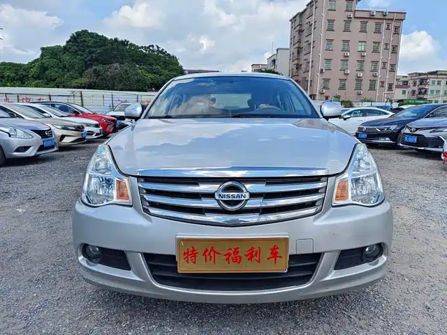 NISSAN XUAN YI 2016