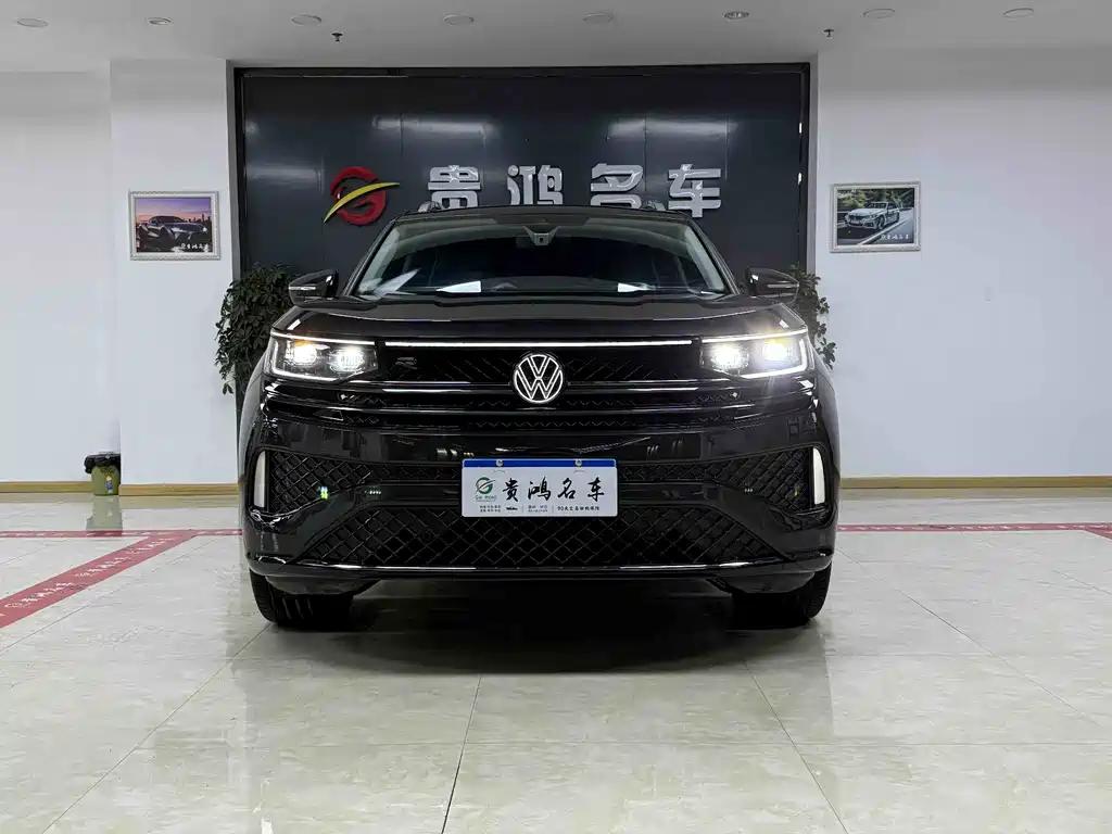 Volkswagen Tavendor 2024 380TSI R-Line