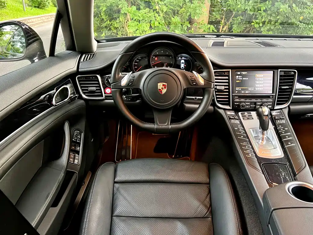 Porsche Panamera — миниатюра 9