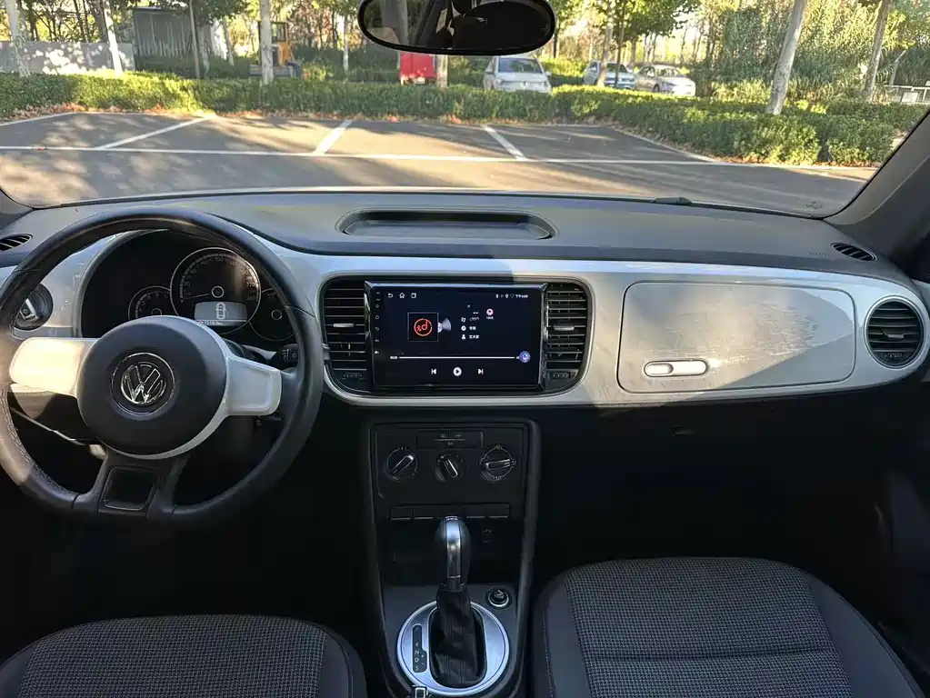 Volkswagen Beetle — миниатюра 5