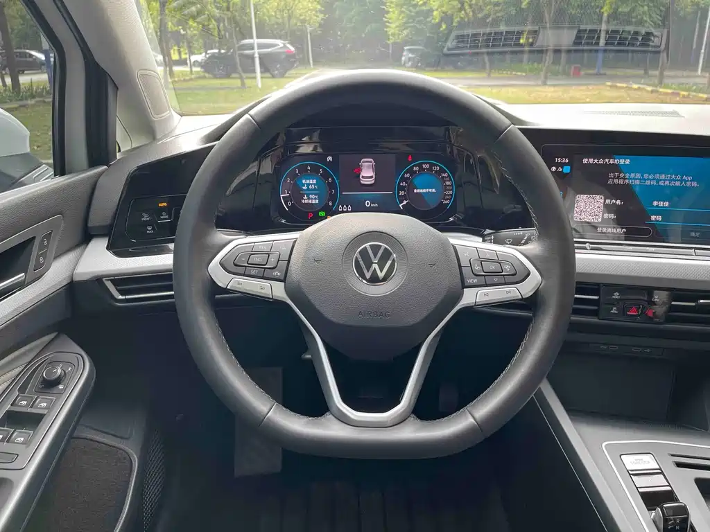 Volkswagen Golf — миниатюра 14