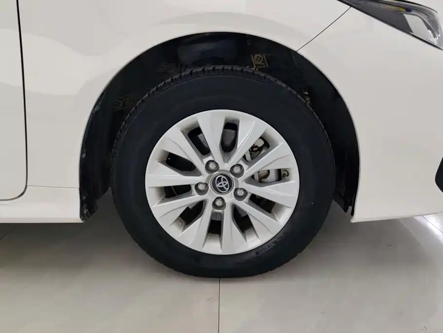 Toyota Corolla — миниатюра 6