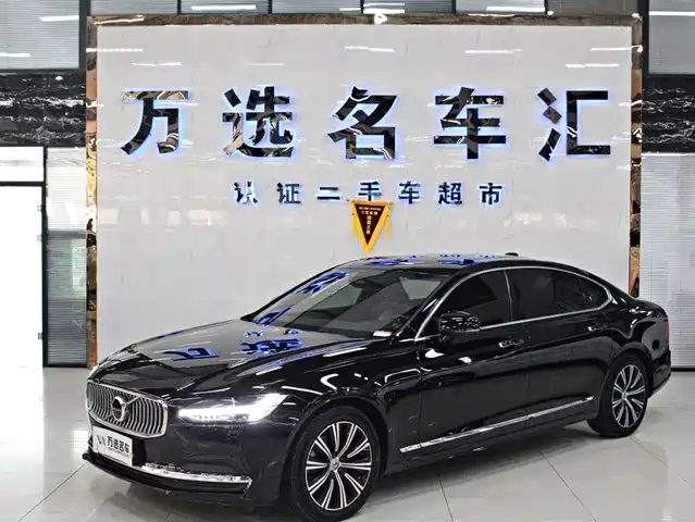 VOLVO S90 2021