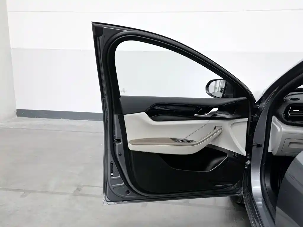 BYD Qin PLUS — миниатюра 8
