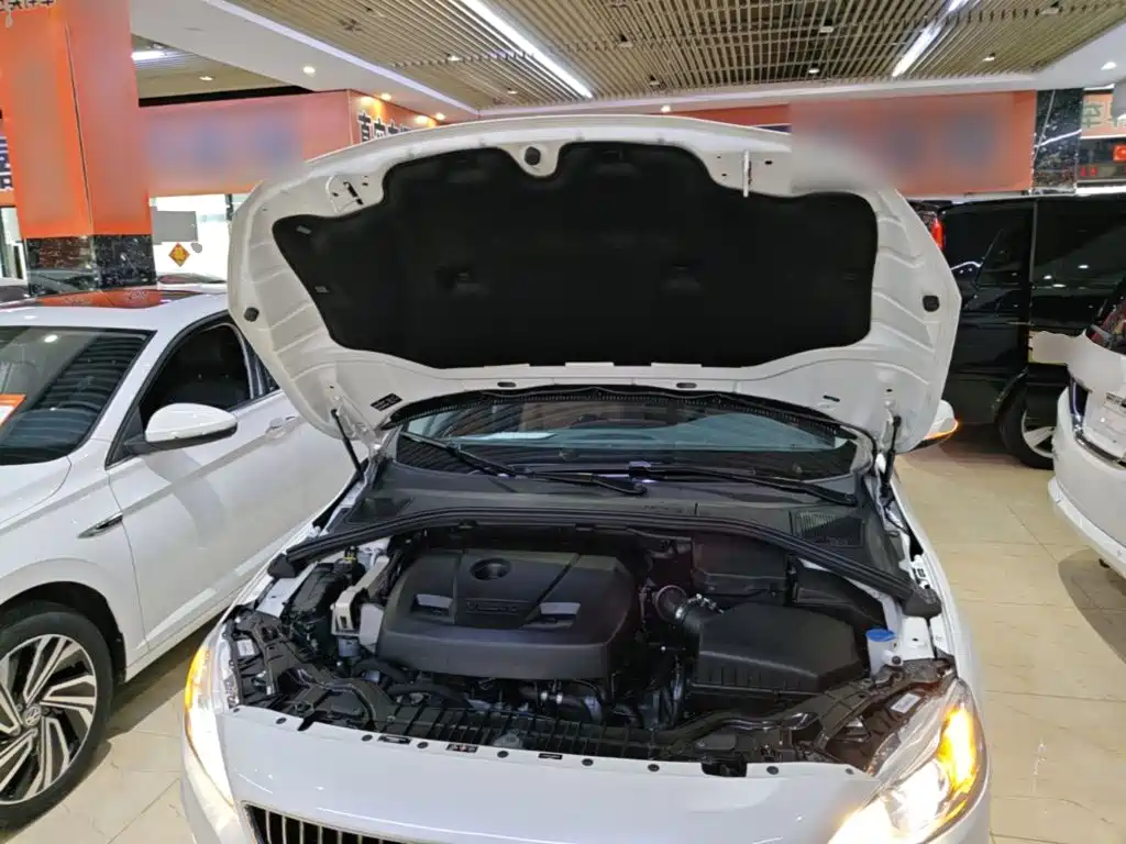 Volvo S60 — миниатюра 20