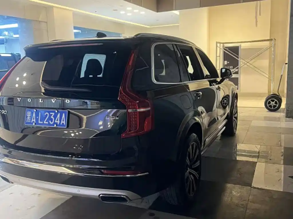Volvo XC90 — миниатюра 2