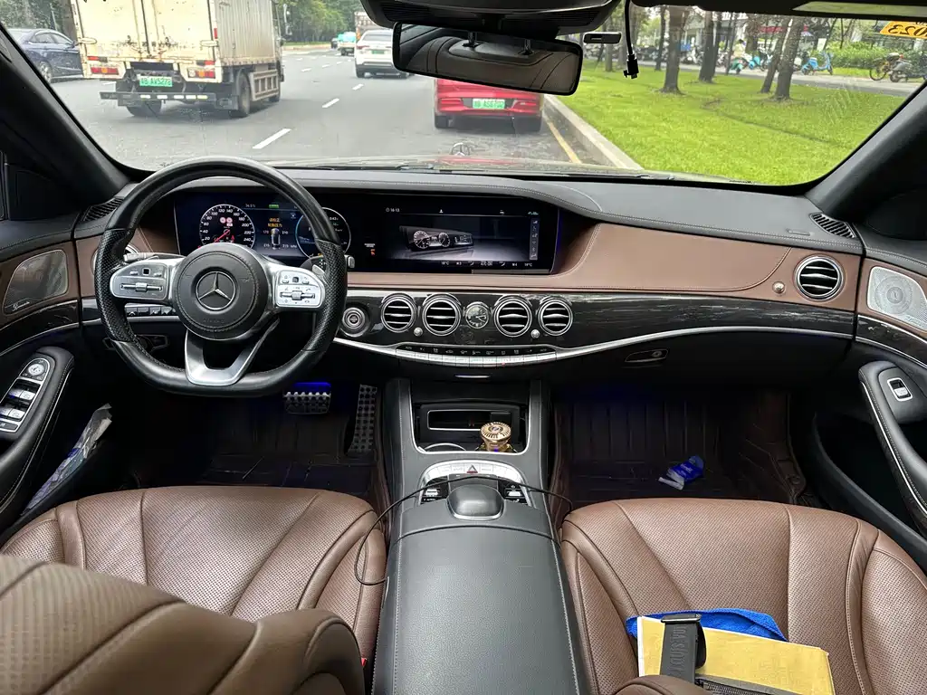 Mercedes-Benz S-Class — миниатюра 7