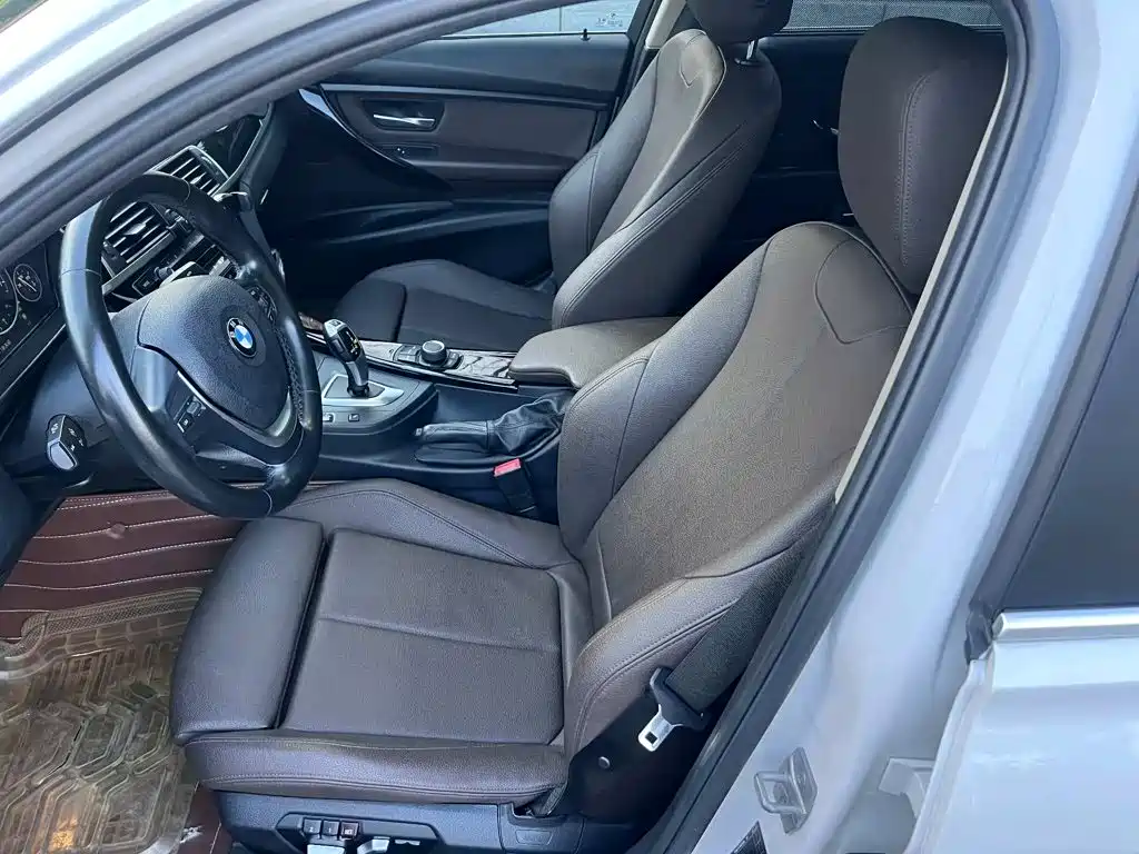 BMW 3 Series — миниатюра 4