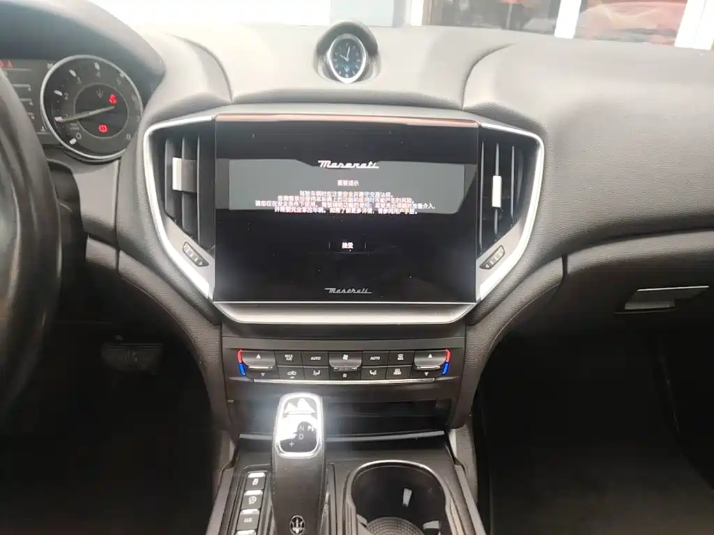 Maserati Ghibli — миниатюра 13