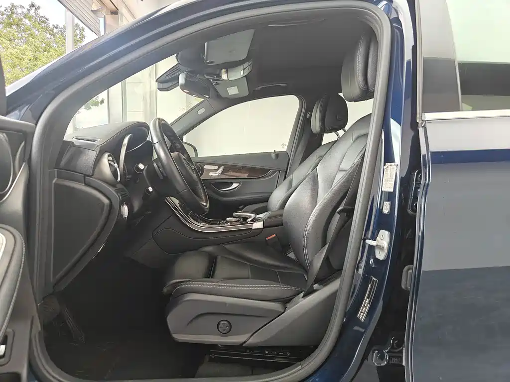Mercedes-Benz GLC — миниатюра 9