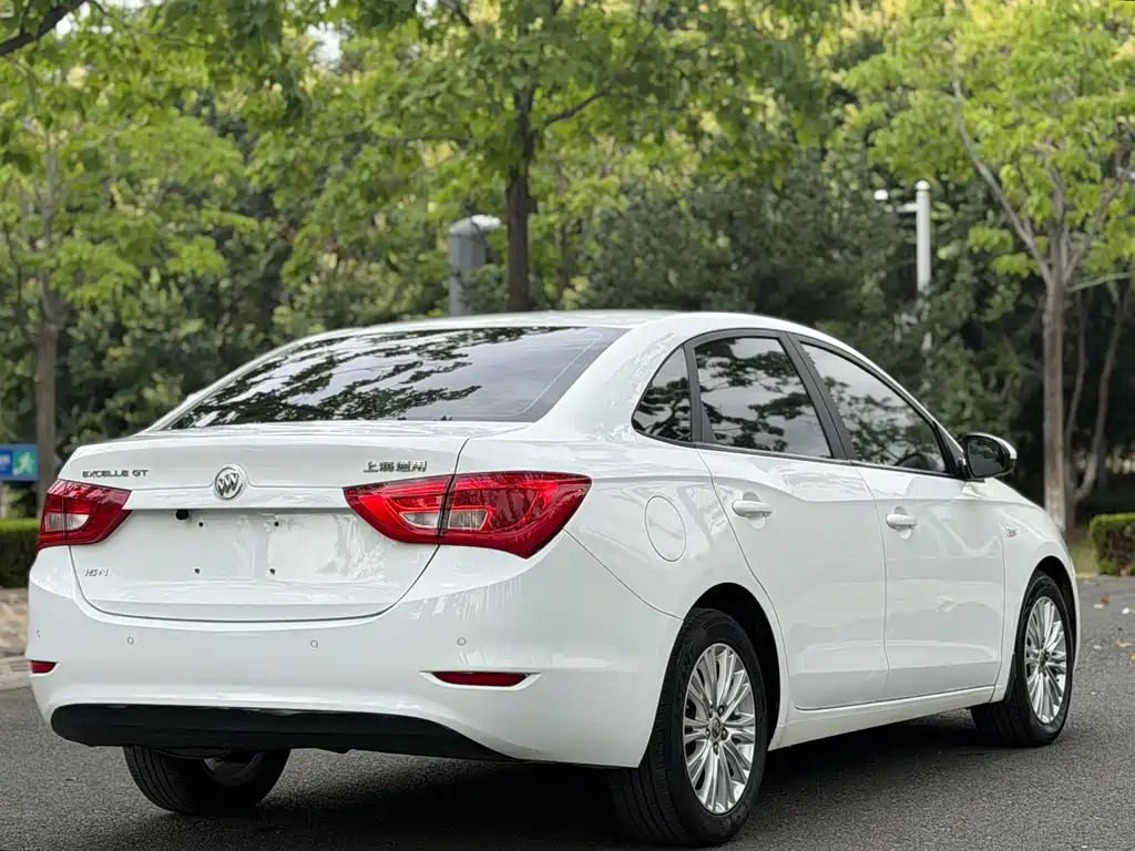 Buick Excelle — миниатюра 4