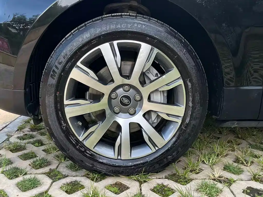Land Rover Sport — миниатюра 17