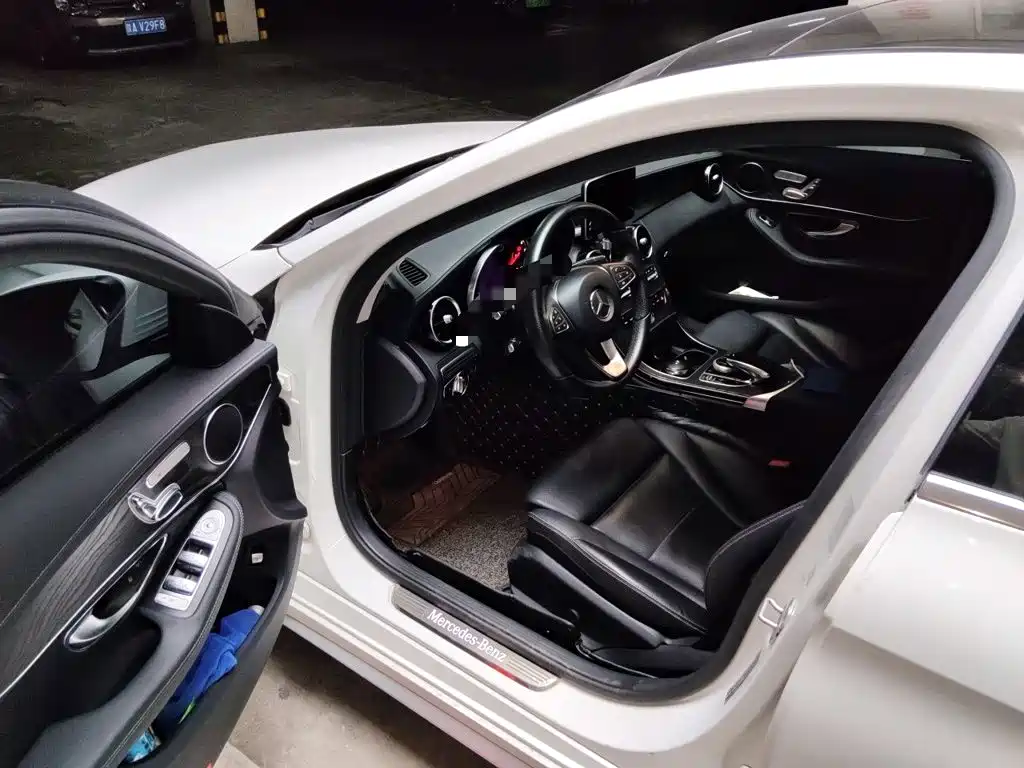 Mercedes-Benz C-Class — миниатюра 14