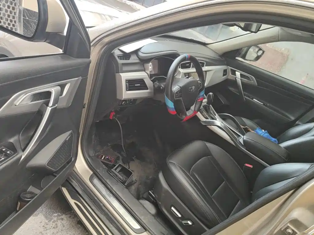 Geely Boyue — миниатюра 16