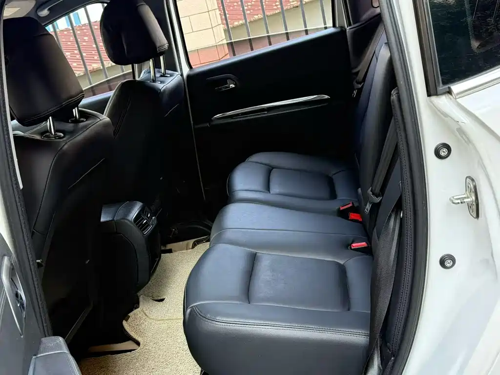 Peugeot 3008 — миниатюра 9