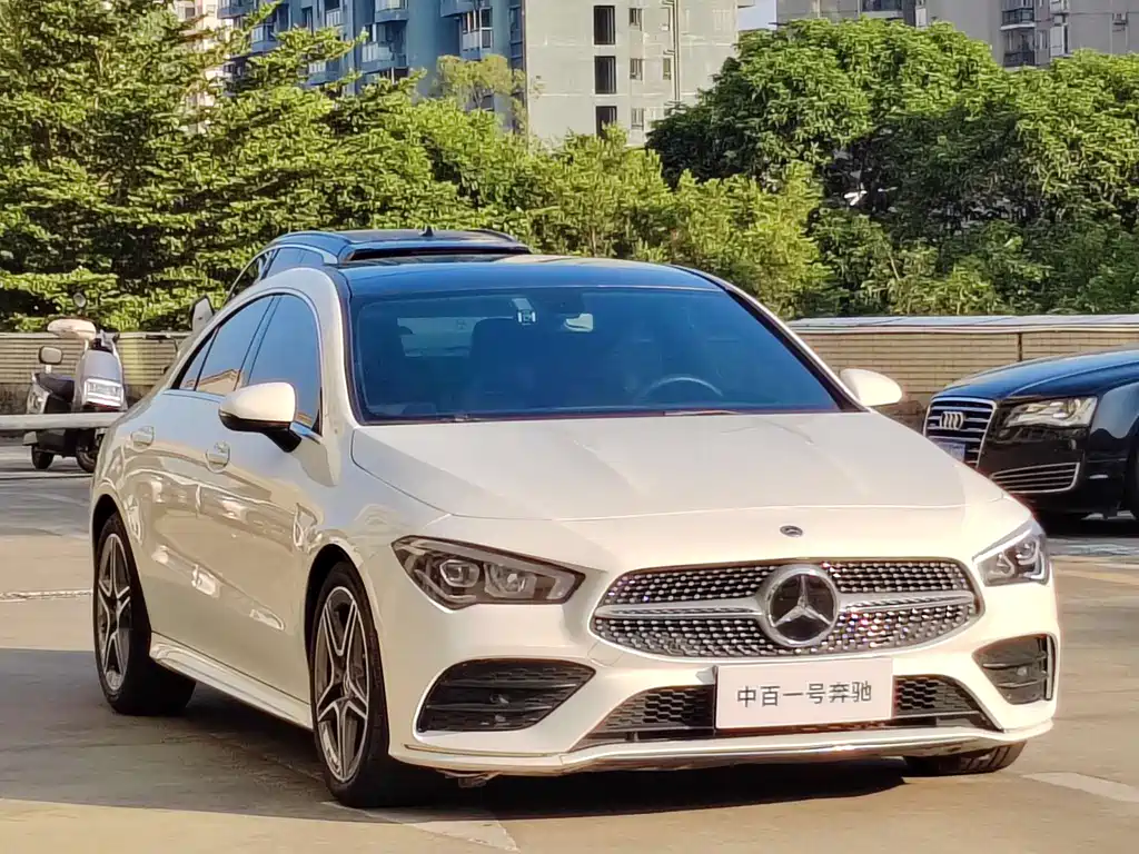 MERCEDES-BENZ CLA