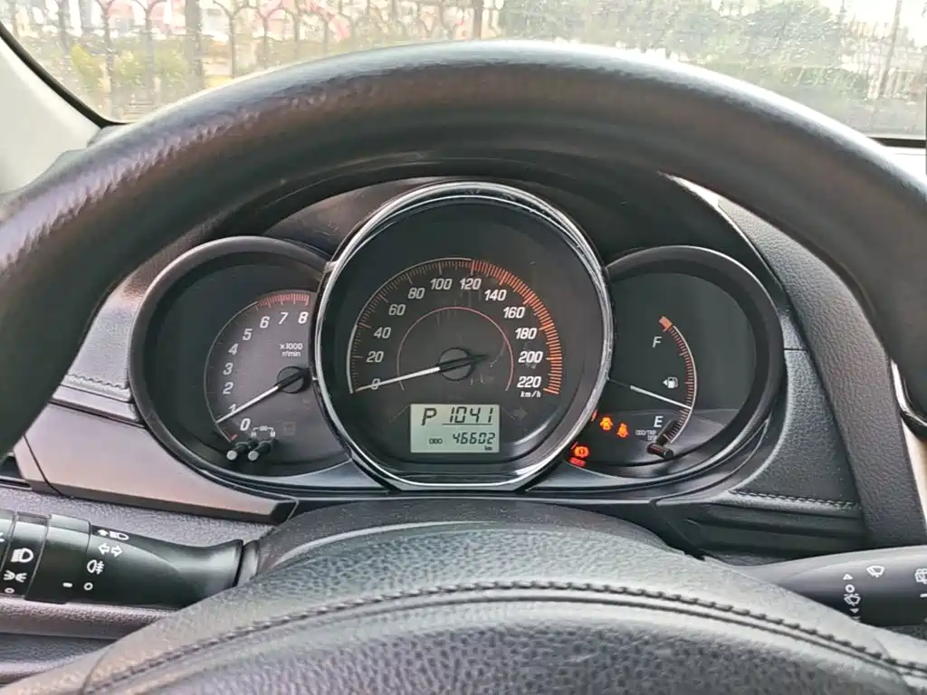 Toyota Yaris L — миниатюра 12