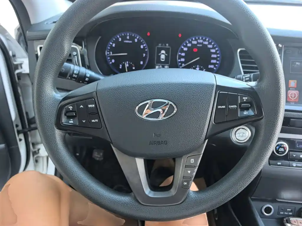 Hyundai Mistra — миниатюра 11