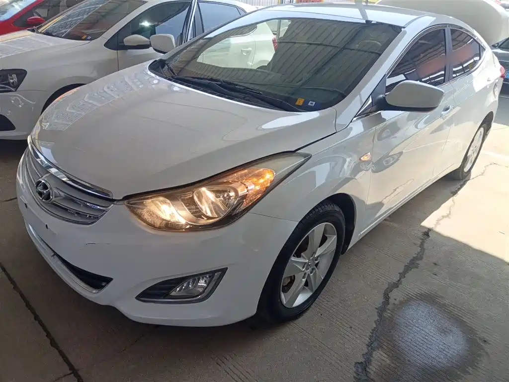 Hyundai Elantra Langdong 2015