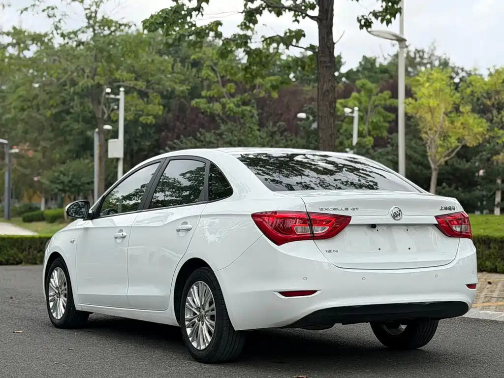 Buick Excelle — миниатюра 6