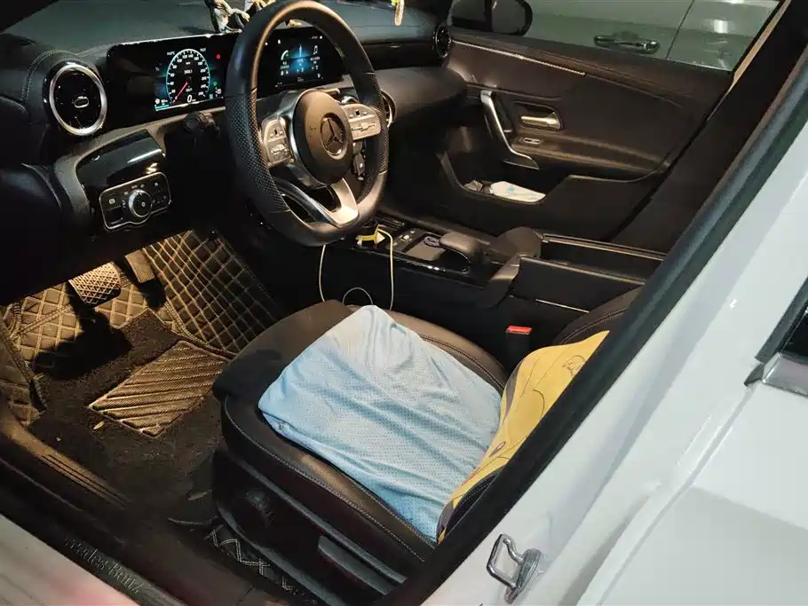 MERCEDES-BENZ A CLASS