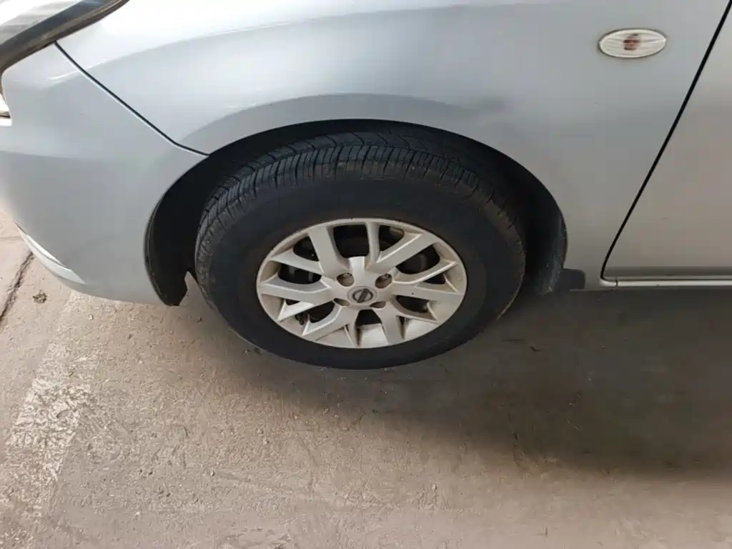 Nissan Sunny — миниатюра 23