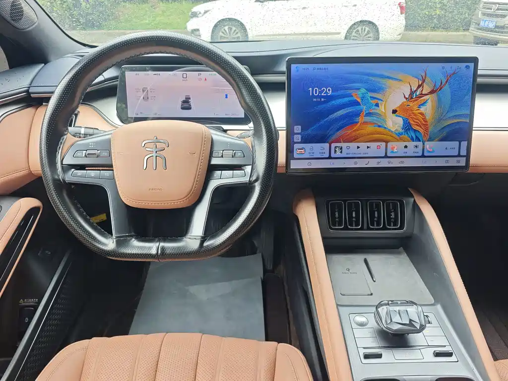 BYD L EV — миниатюра 10