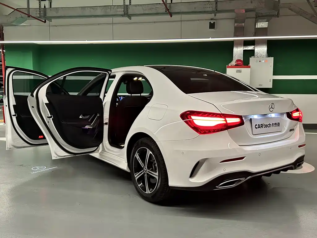 MERCEDES-BENZ A CLASS